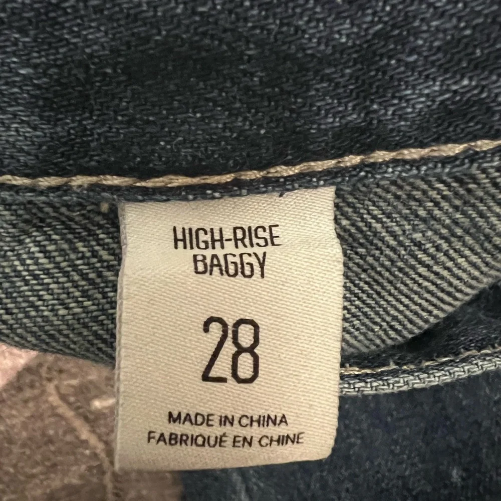 BDG Jeans Women's 28 High Rise Baggy Cargo Carpenter Stritch Medium Wash Denim - Picture 9 of 14